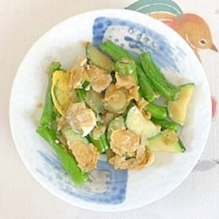 ヤーコン、ししとう、ズッキーニの卵とじ